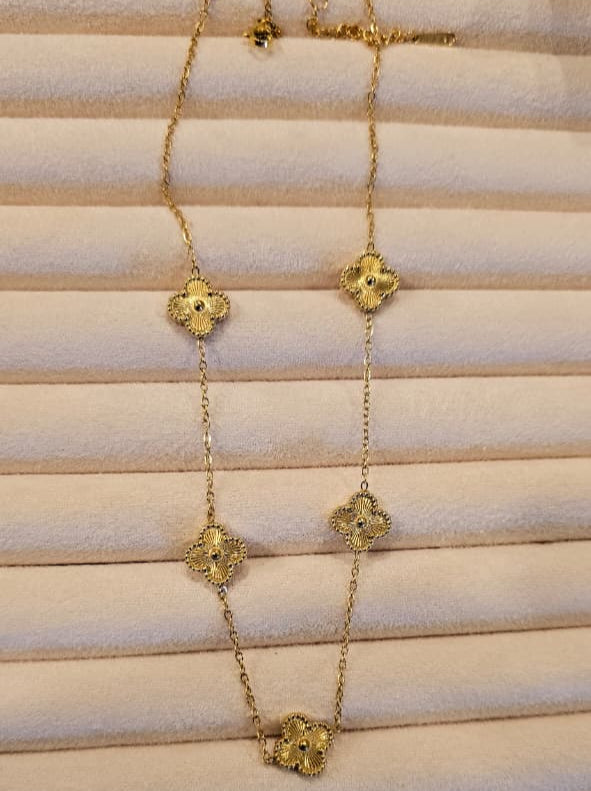 Artificial jewelleryAKaccessories