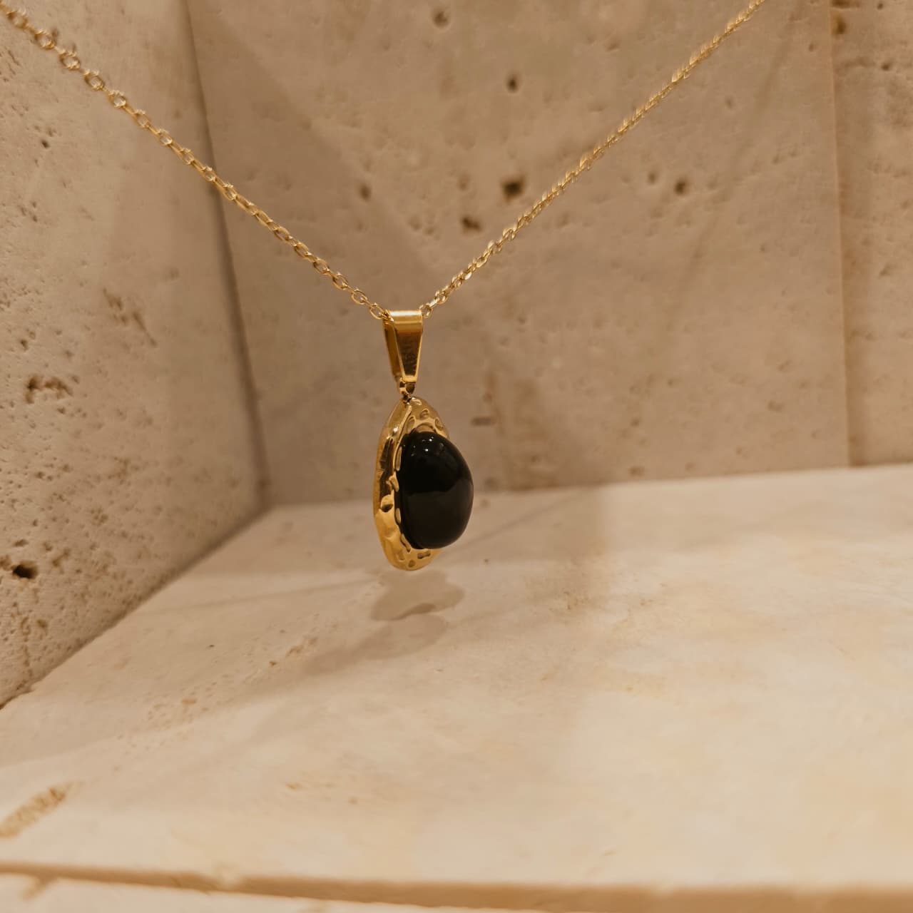 Block stone necklace