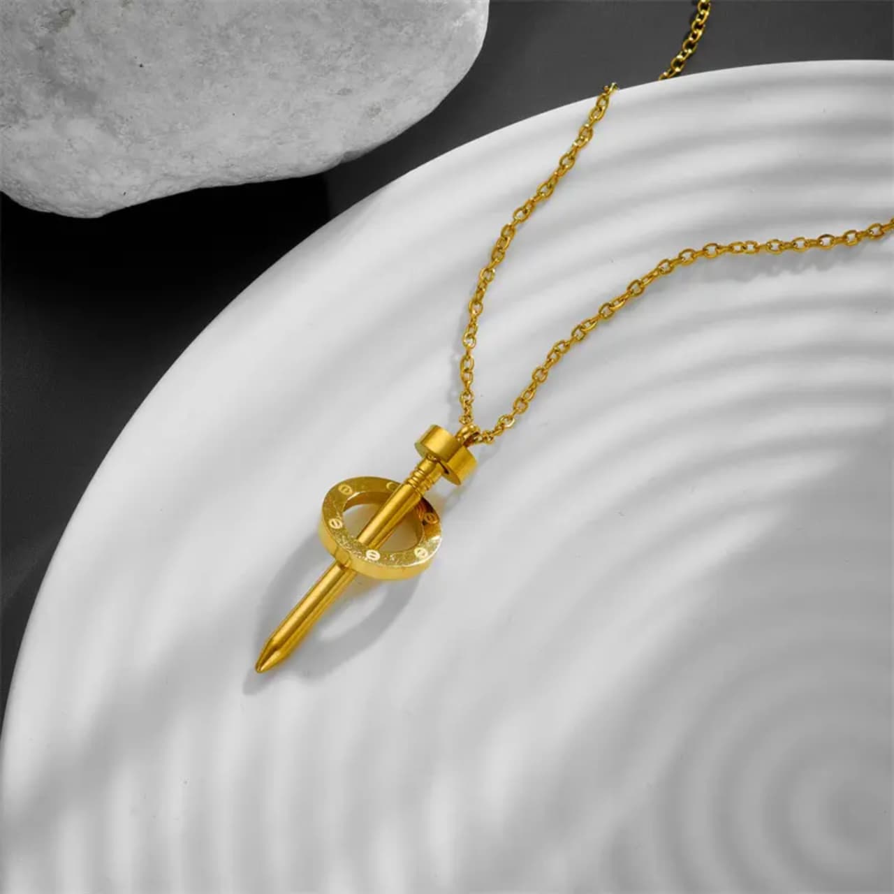 New Nail cartier necklace