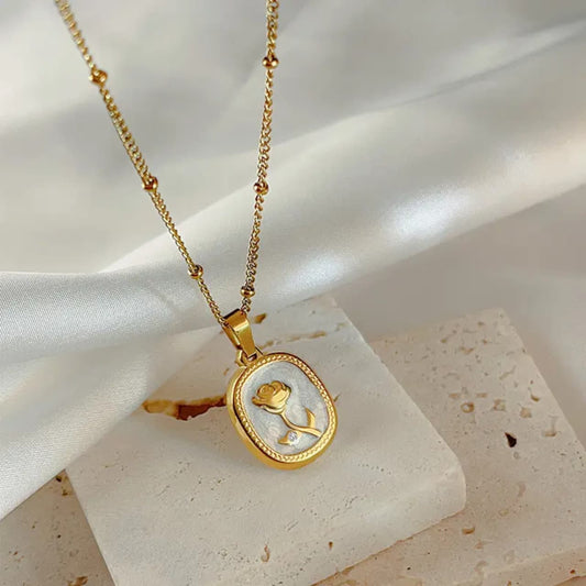 Rose zircone necklace