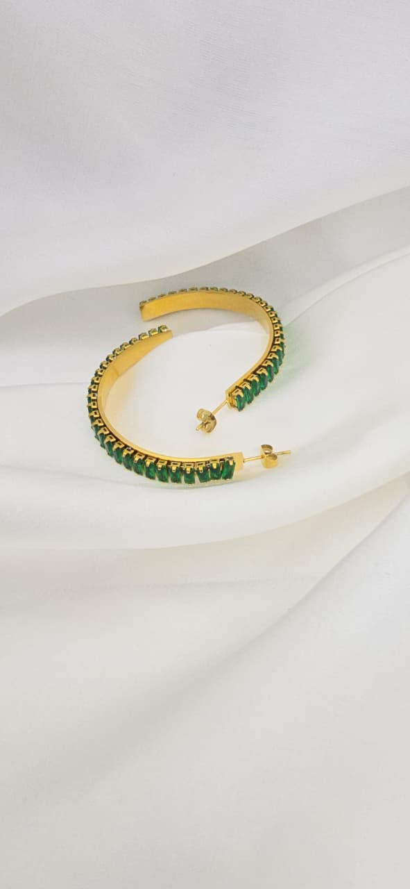 Emerald green earrings