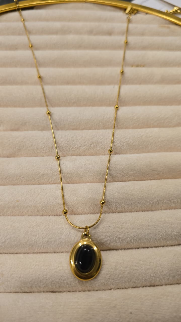 Antique black Necklace