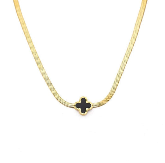 Snake clover Black Necklace